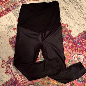 Isabel Maternity by Ingrid & Isabel- XL black over belly maternity leggings
